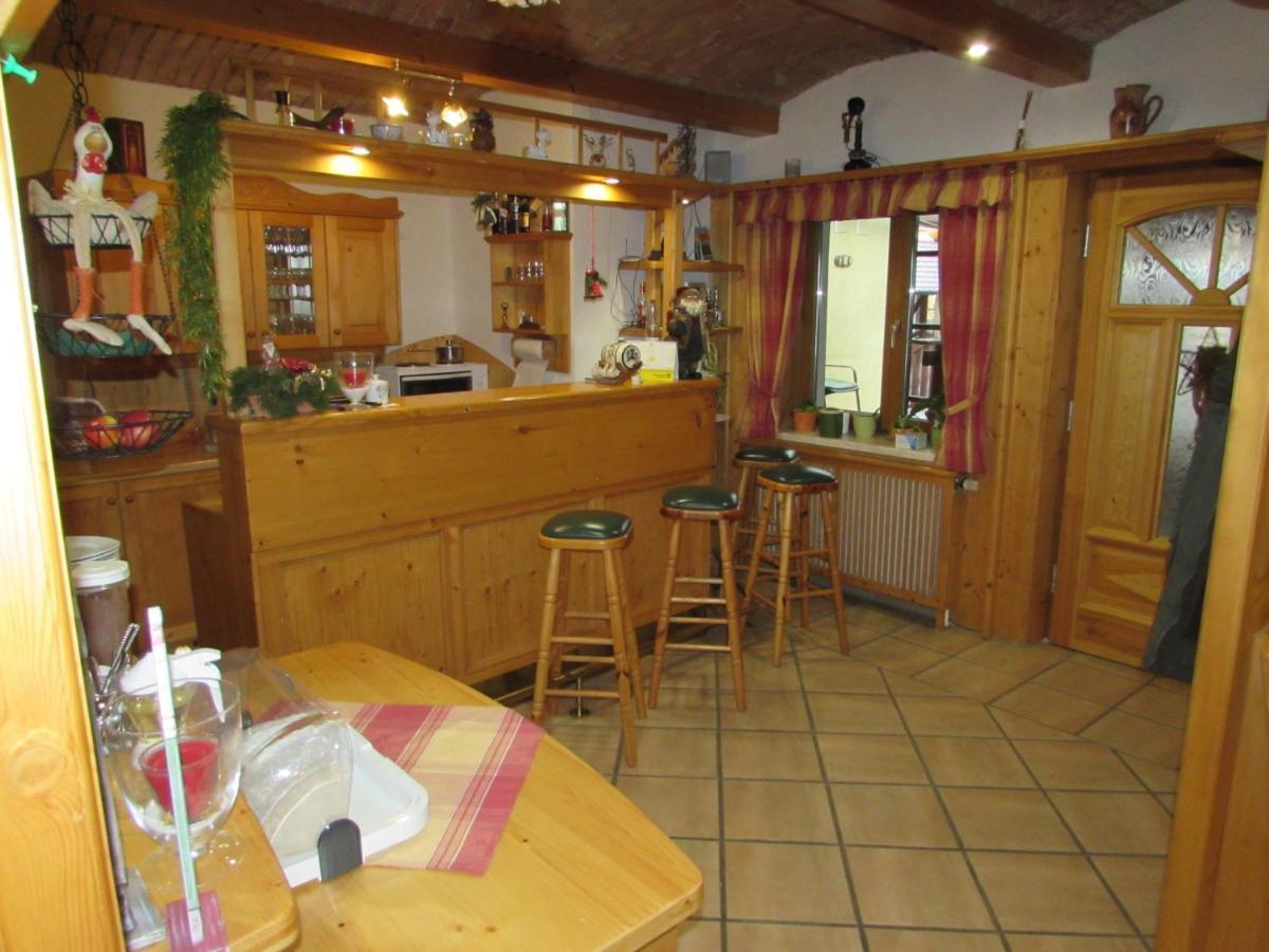 Arkadenhof Fam. Schneider Bed & Breakfast Eichenbrunn Екстериор снимка